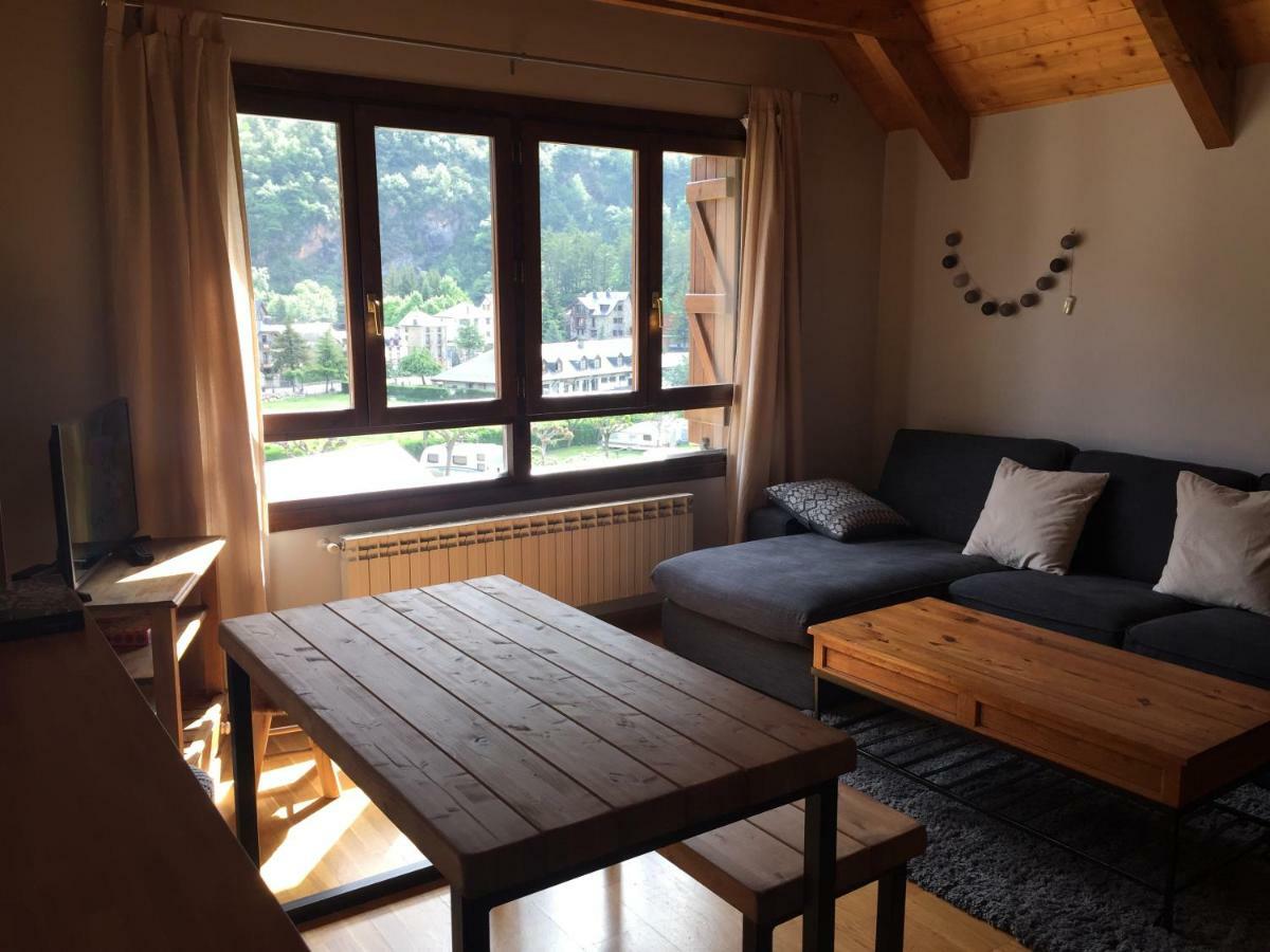 Appartement Precioso Atico Duplex à Escarrilla Extérieur photo