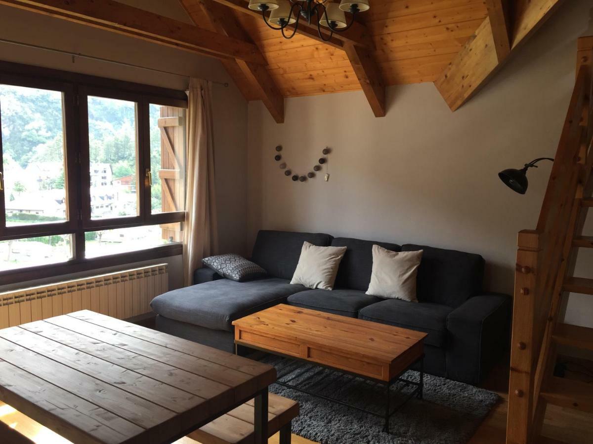 Appartement Precioso Atico Duplex à Escarrilla Extérieur photo